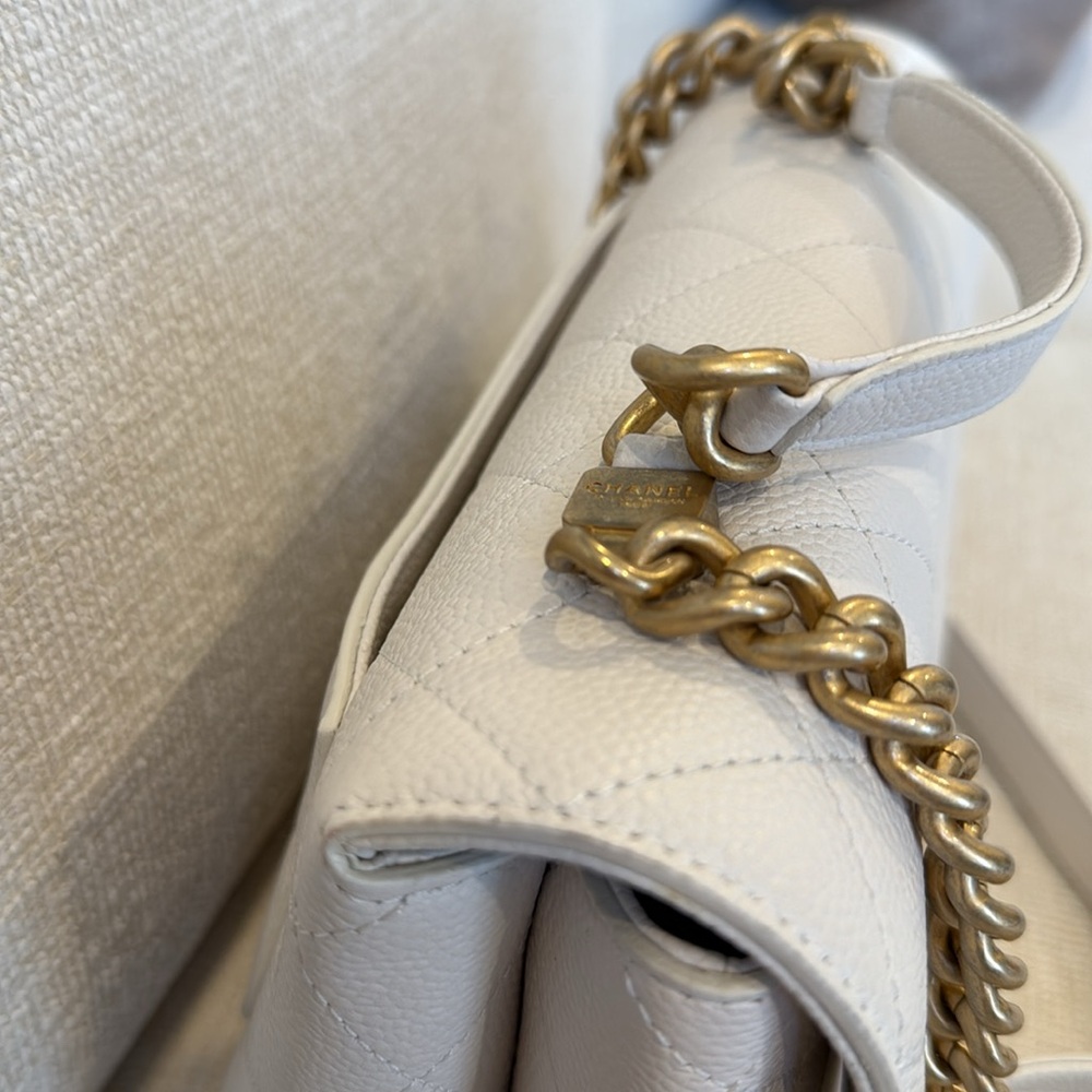 Chanel flapbag veau graine/ white - Picture 9 of 15